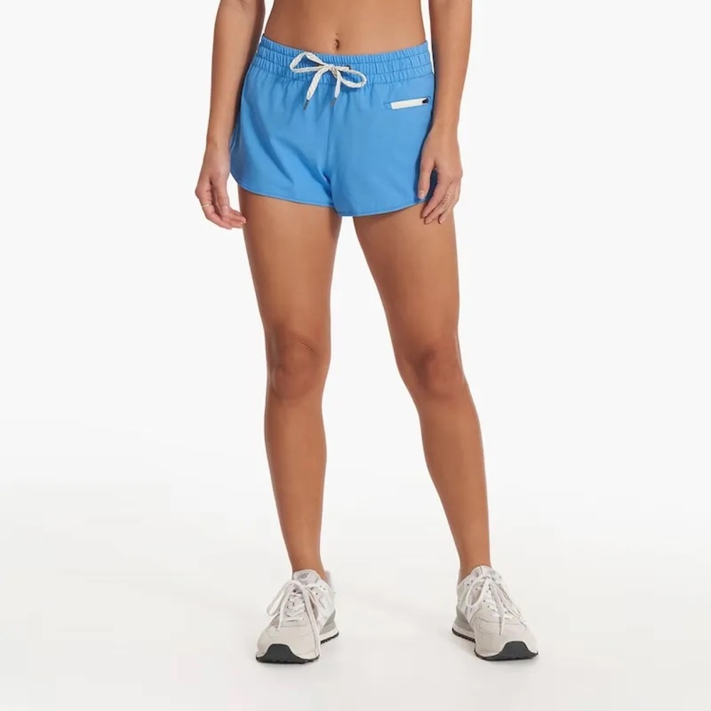 NWOT, super cute, Lightweight,ultra stretch, Classic fit, mid rise